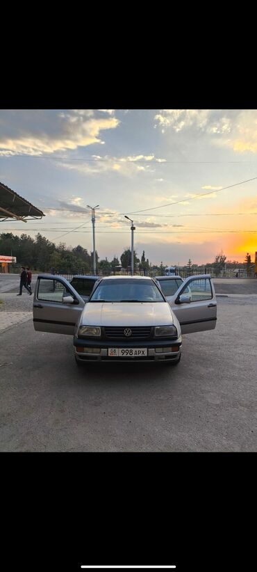 вента дизель: Volkswagen Vento: 1995 г., 1.8 л, Механика, Бензин, Седан