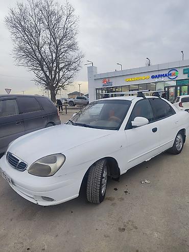 Daewoo: Daewoo Nubira: 2001 г., 1.6 л, Механика, Бензин, Седан — 2