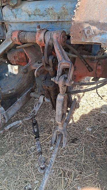 traktor 82 1: Təsvir: - Kənd təsərrüfatı traktoru üçün tam komplekt mexaniki və — 4