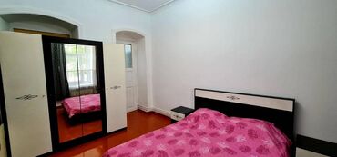 Uzunmüddətli kirayə mənzillər: 28 may, Heydər Əliyev sarayının yanında, 2 mərtəbəli binanın 1-ci — 6