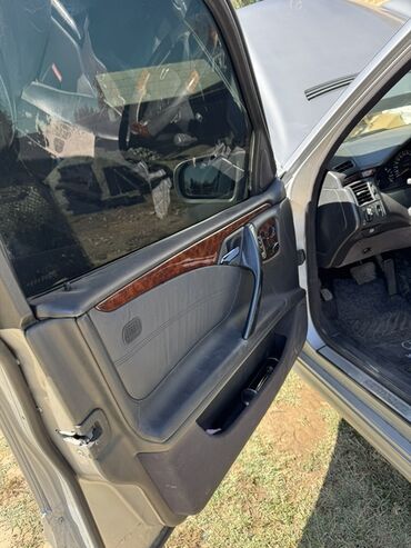 Mercedes-Benz: Mercedes-Benz E-Class: 2000 г., 3.2 л, Автомат, Дизель, Седан — 13