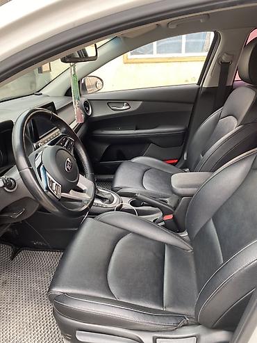 Kia: Kia K3: 2018 г., 1.6 л, Вариатор, Бензин, Седан — 8