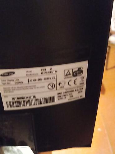 samsung 980: Samsung SyncMaster 713N LCD monitor - Ekran diaqonalı: 17 düym (5:4 — 3