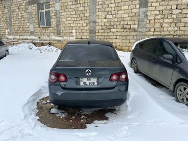 volkswagen гольф: Volkswagen Jetta: 2.5 l | 2009 il Sedan