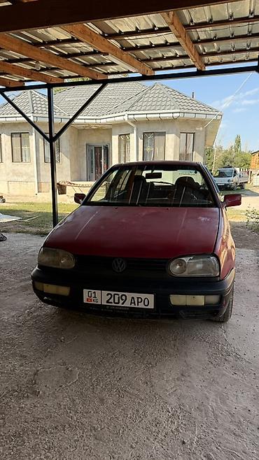 Транспорт: Volkswagen Golf: 1994 г., 1.8 л, Механика, Бензин, Хэтчбэк — 1