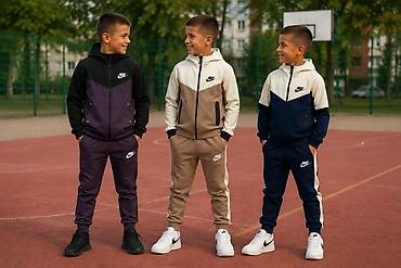 prsluk za sup dasku: Dečji Nike trenerka komplet – gornji deo sa rajsferšlusom i kapuljačom — 1