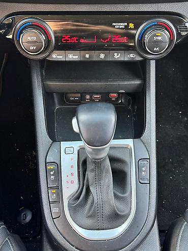 Kia: Kia K3: 2019 г., Седан — 8