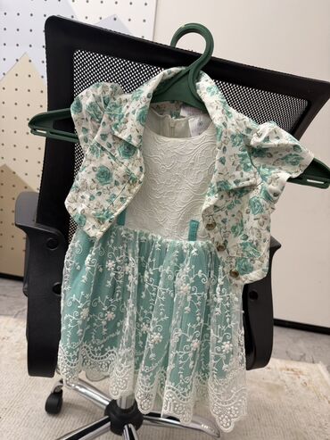 Платья: Детское платье, Б/у — 6