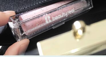 косметика dior: Beauty Real матирующие салфетки в рулоне, с крышкой для отрывания