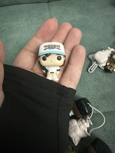 Heykəlciklər: Kinder Joy Stranger Things funko fiqurları satılır!!! — 6