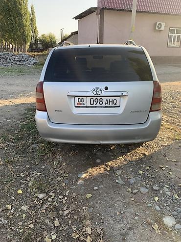Toyota: Toyota Corolla: 2004 г., 1.6 л, Кол менен иштөөчү, Бензин, Универсал — 4