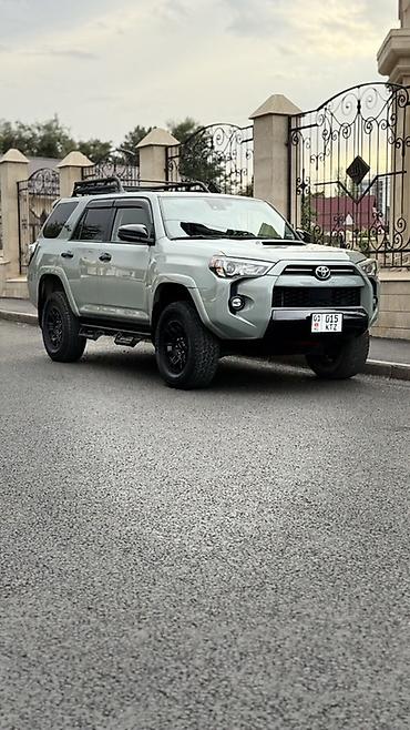бампер на 4runner: Toyota 4Runner: 2023 г., 4 л, Автомат, Бензин, Внедорожник — 4