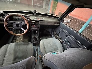 Audi: Audi 80: 1982 г., 1.8 л, Механика, Бензин, Седан — 6