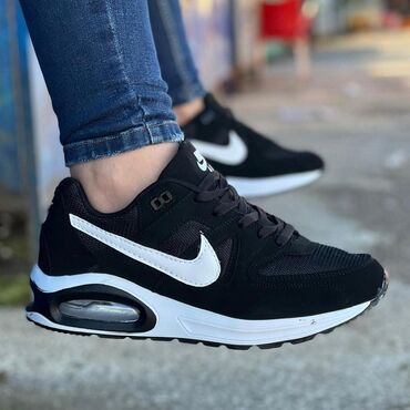 Women's Sneakers and athletic shoes: Nike, 38 — 10