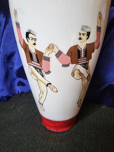 Vaze i saksije: Vaza nova Jugoporcelan Titov Veles iz 70ih.god. Nova vaza — 10