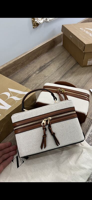 флисовая двойка: Продаю новые трендовые сумки Zara !!! 
Цена 999 с !!! Окончательно!!!