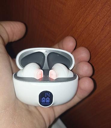 displayport dvi kabel: Qiymət sondu. Simsiz Bluetooth qulaqlıq və şarj qutusu. Ağ rəngli — 1