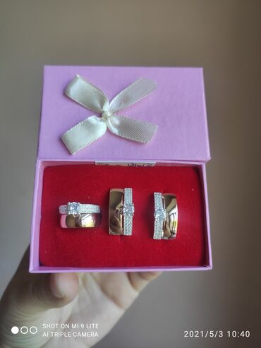 бриллиантовый набор цена: Серебро под золото 925 просто Камни фианиты Размеры имеются Есть