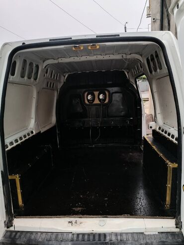 Ford: Ford Tourneo Connect: 1.8 l | 2008 il 342000 km Universal — 2