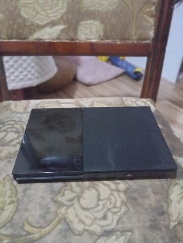 Xbox One: PlayStation 2 Slim - Modell: PS2 Slim (disk qapaqlı versiya) - Rəng