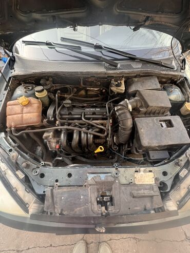 Ford: Ford Focus: 2003 г., 1.6 л, Механика, Бензин, Универсал — 9