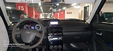 lada diskləri: LADA Priora xetcbek – tünd mavi rəng, tam qapalı salonlu. Xarici — 1