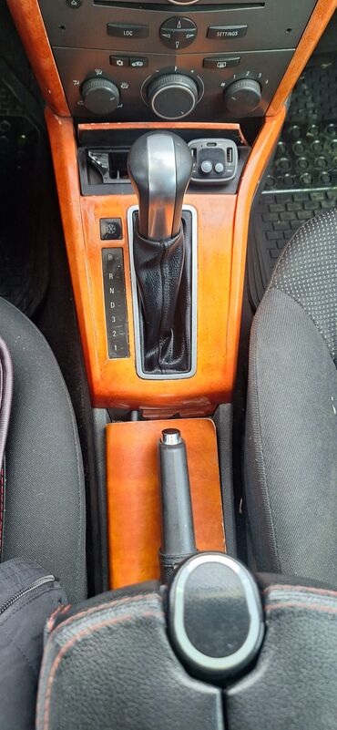 Opel: Opel Astra: 1.8 l | 2005 il Hetçbek — 8