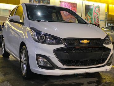 машина маленкий: Chevrolet Spark: 2020 г., 1 л, Автомат, Бензин, Хэтчбэк