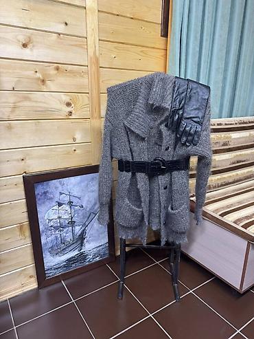 Другая женская одежда: Жилетки, кардиганы, платки, палантины, носочки, перчатки, шапки и — 4