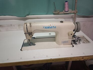 швейная машинка полуавтомат: Тигүүчү машина Yamata, Жарым автоматтык
