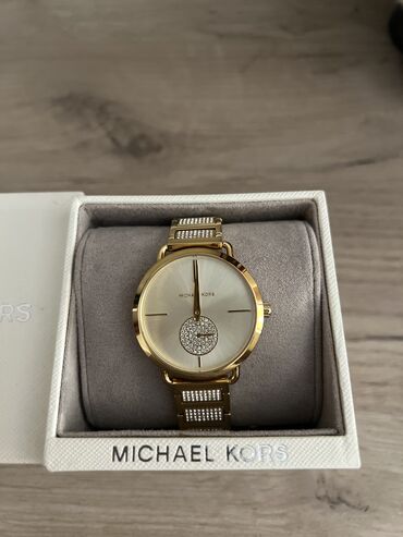 satić: Classic watch, Michael Kors, Female