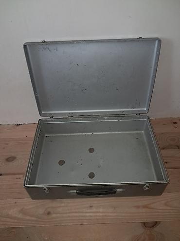 şuba alıram: Material Aliminium !!! Olcu : 57 x 37 x 17 Sm !!! SUMQAYITDADI !!! 20 — 3