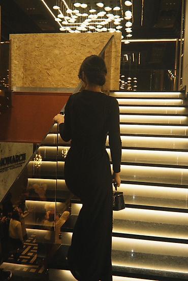 Женская одежда: Вечернее платье, Длинная модель, Трикотаж, С рукавами, S, XS — 1