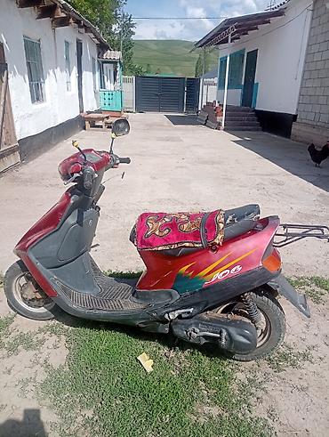 1kr fe: Скутер Yamaha Jog, красный цвет. красный Основные характеристики:таза — 9