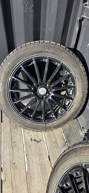 Комплект черные многоспицевые литые диски R20 . Черный глянец . 5/114