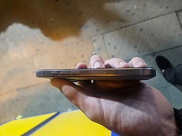 iphone 7 ag: İPHONE 16 Pro Telefon Zavodur 95% Pil Salığı 301 Devir Sayı Tək Bir — 5