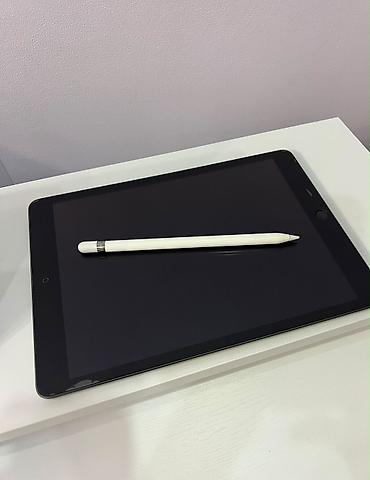 айпад 9 поколения: Планшет, Apple, память 64 ГБ, 10" - 11", Wi-Fi, Б/у, Классический цвет - Серый — 4