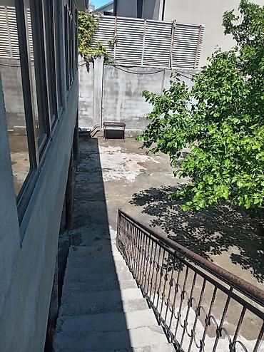 7 mərtəbə: Badamdar qəs. 6 otaqlı, 140 kv. m, Kredit yoxdur, Orta təmir — 2