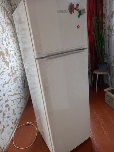 требуются отделочники: Холодильник Beko, Требуется ремонт, Двухкамерный, 60 * 190 * 60