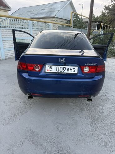 мерседес 124 с: Honda Accord седан (поколение CL), синий металлик. Основные