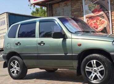 Chevrolet: Chevrolet Niva: 2007 г., 1.7 л, Механика, Бензин, Внедорожник