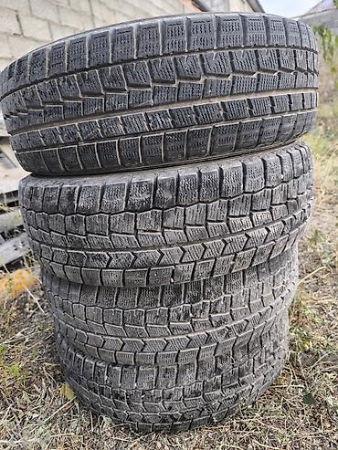 Зимние шины Dunlop 185/65 R15 88Q, Комплект из 4 штук.
8000 сом