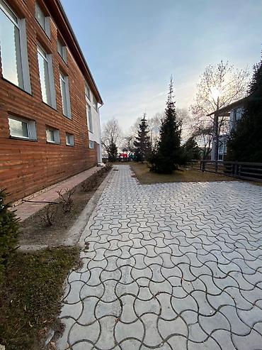 Продажа коттеджей и домов: Продаётся шикарный коттедж на 1ой линии в городе Чолпоната. площадь — 3