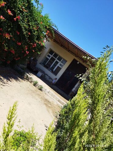 saray qesebesi kiraye ev: 100 kv. m, 3 otaqlı