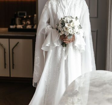 Свадебные платья: Продается свадебное платье накидка + платье Одевала на пару часов