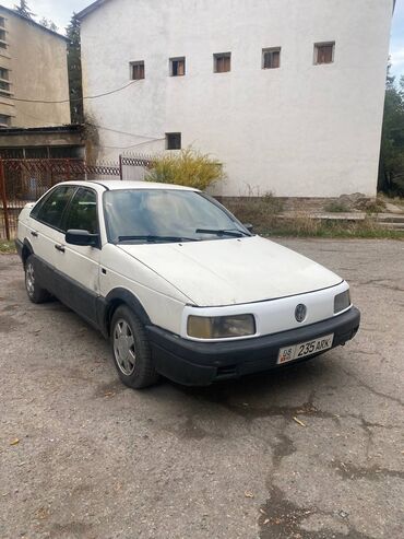 авто електро: Volkswagen Passat: 1989 г., 1.8 л, Механика, Бензин, Седан