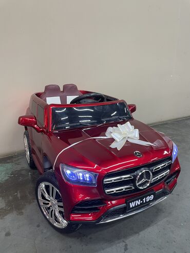 костюмы на новый год детские: Mercedes для детей 12v 10ампер 4wd Зарядное устройсво,пульт мы
