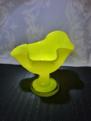 Vaze i saksije: Vaza, Staklo, bоја - Žuta, Novo na lalafo.rs — 4 Vaze i saksije: Vaza, Staklo, bоја - Žuta, Novo — 4