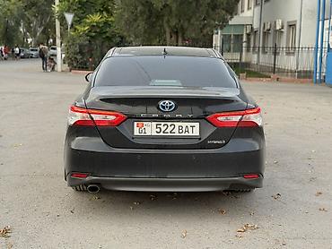 Toyota: Toyota Camry: 2022 г., 2.5 л, Вариатор, Гибрид, Седан — 4