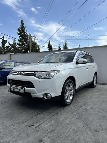 Mitsubishi: Mitsubishi Outlander: 2.4 l | 2013 il 147000 km Ofrouder/SUV